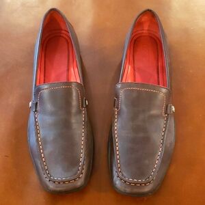 Coach slip-on flat shoes, brown leather, size 8 1/2 N